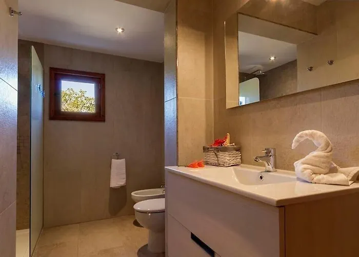 度假居 Cozy House For 4 People In A Quiet Rural Area By Renthousing *