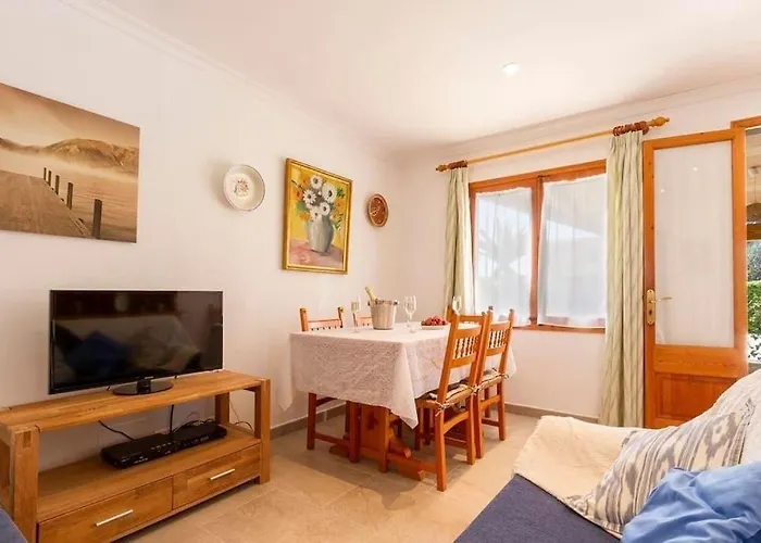 Cozy House For 4 People In A Quiet Rural Area By Renthousing