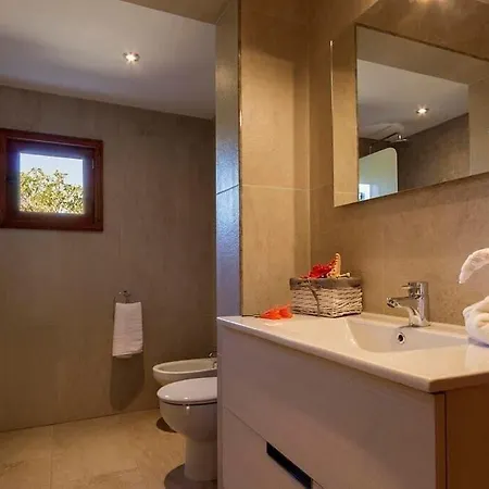 度假居 Cozy House For 4 People In A Quiet Rural Area By Renthousing *